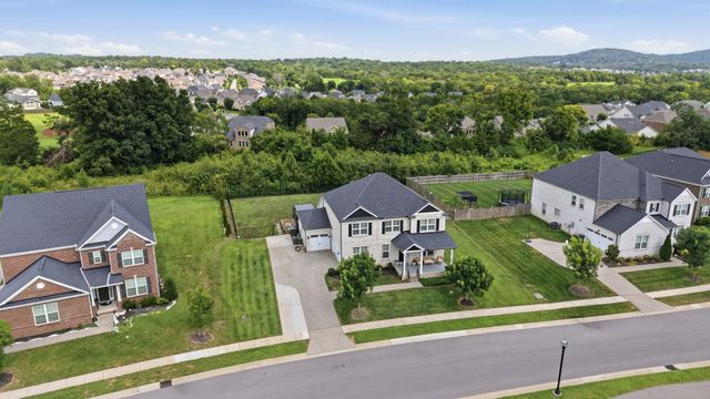 5064 Ozment Dr, Nolensville, TN 37135