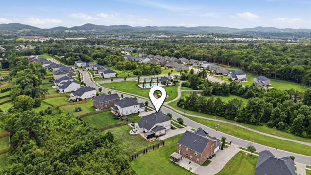 5064 Ozment Dr, Nolensville, TN 37135