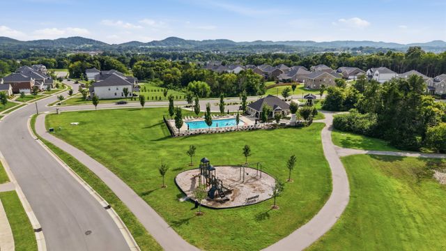 5064 Ozment Dr, Nolensville, TN 37135