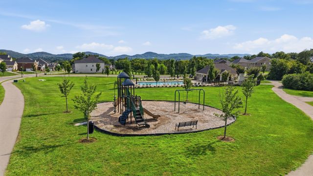 5064 Ozment Dr, Nolensville, TN 37135
