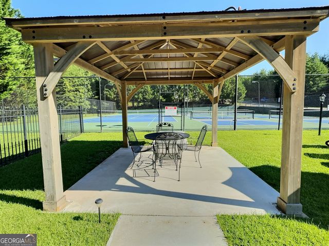 72 Spielen Weg, Helen, GA 30545