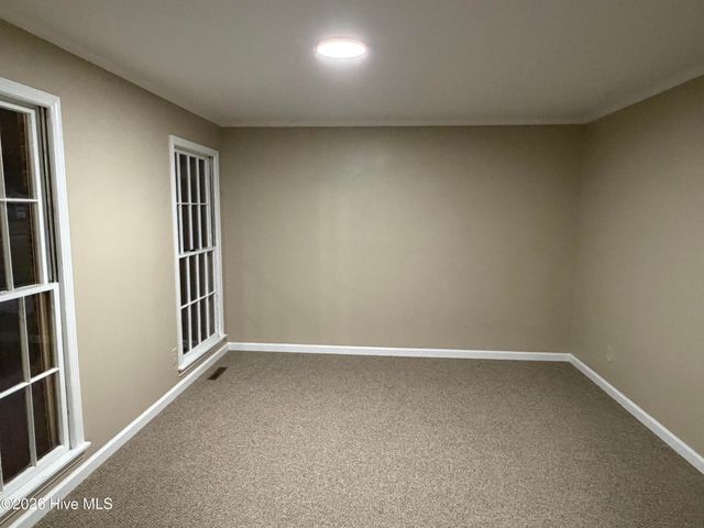 2912 Hodges Road, Kinston, NC 28504