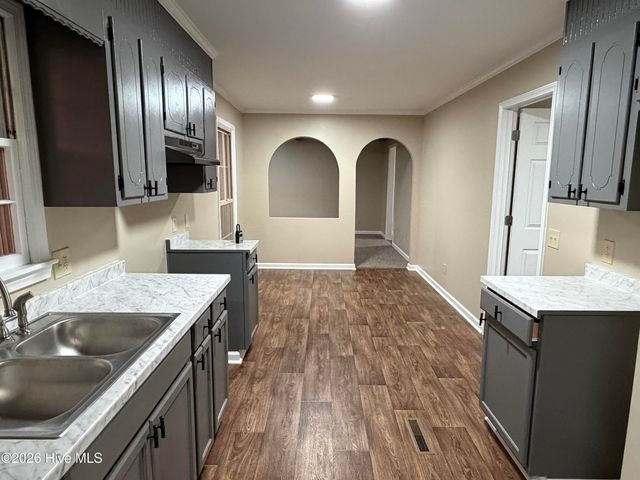 2912 Hodges Road, Kinston, NC 28504