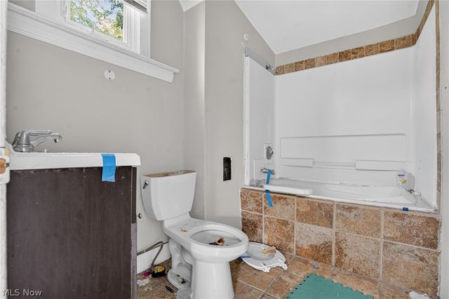 11817 Forest Avenue, Cleveland, OH 44120