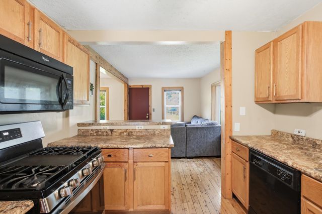5311 Knox Avenue N, Brooklyn Center, MN 55430