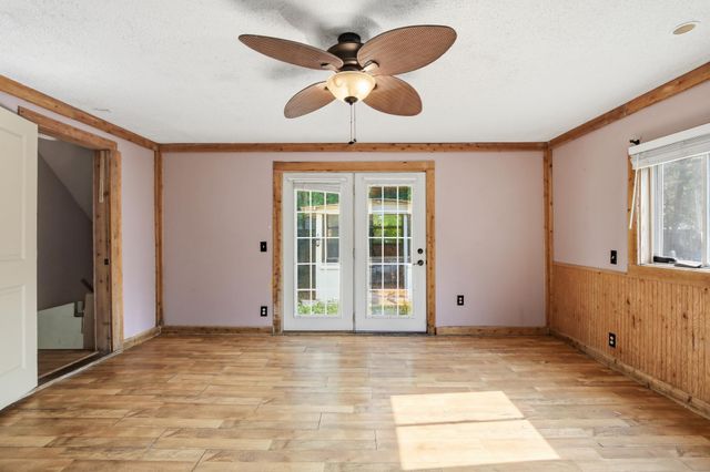 5311 Knox Avenue N, Brooklyn Center, MN 55430