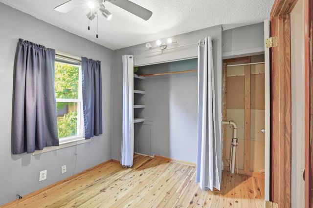 5311 Knox Avenue N, Brooklyn Center, MN 55430