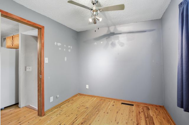 5311 Knox Avenue N, Brooklyn Center, MN 55430
