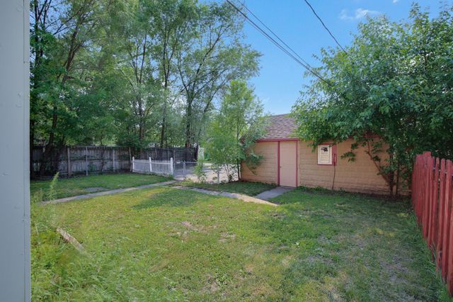 5311 Knox Avenue N, Brooklyn Center, MN 55430