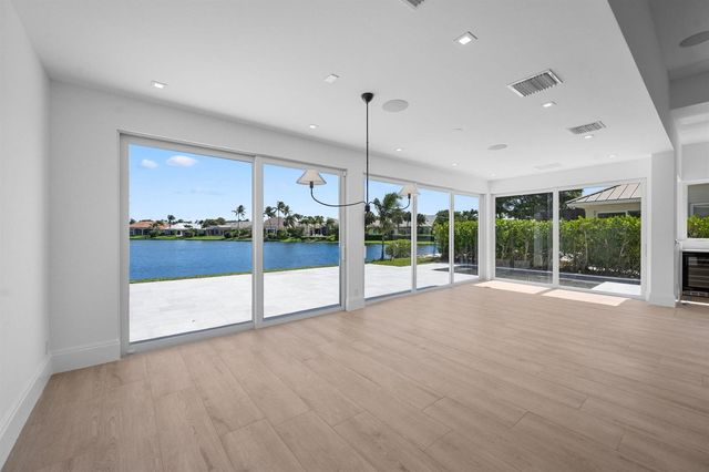 204 Birkdale Lane, Jupiter, FL 33458