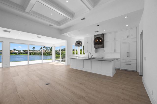 204 Birkdale Lane, Jupiter, FL 33458