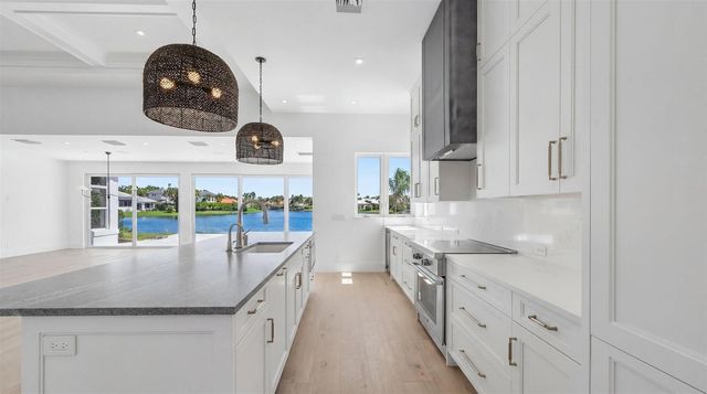 204 Birkdale Lane, Jupiter, FL 33458