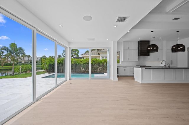 204 Birkdale Lane, Jupiter, FL 33458