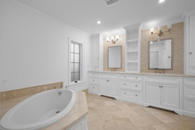 204 Birkdale Lane, Jupiter, FL 33458