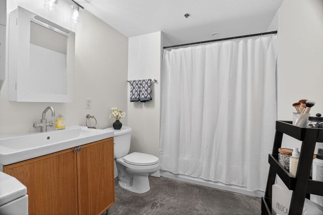 60 Dudley St 221, Chelsea, MA 02150
