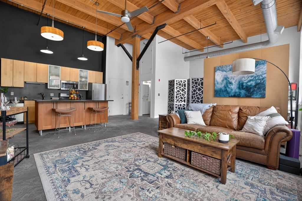 60 Dudley St 221, Chelsea, MA 02150