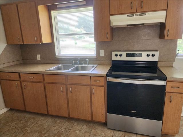 1104 W 14TH STREET, Lakeland, FL 33805