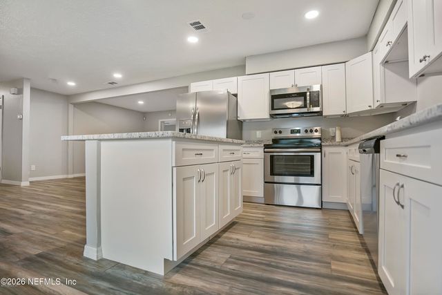 7804 JOLLIET Drive, Jacksonville, FL 32217