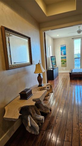 1304 W Dallas, Houston, TX 77019