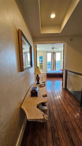 1304 W Dallas, Houston, TX 77019