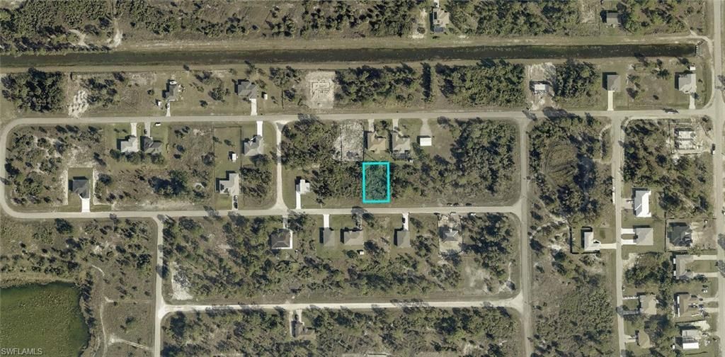 941 Panda DR, LEHIGH ACRES, FL 33974 — photo 2