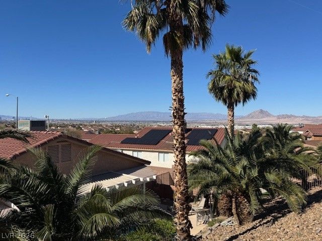 118 Crescent Bay Street, Henderson, NV 89012