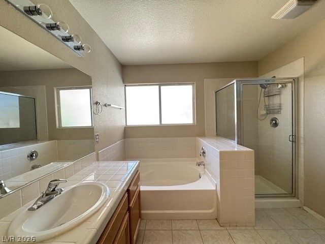 118 Crescent Bay Street, Henderson, NV 89012