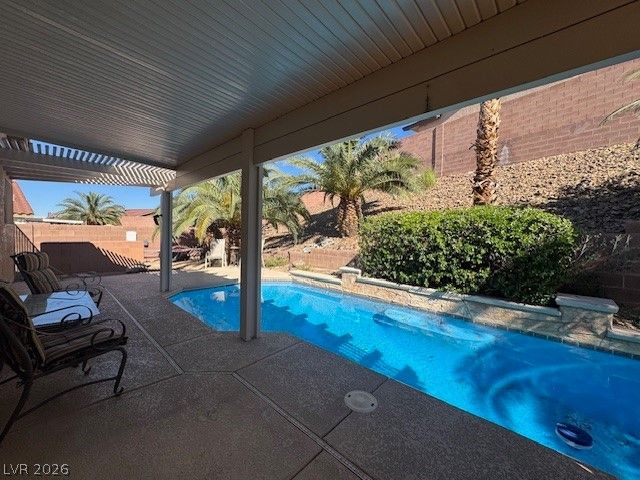 118 Crescent Bay Street, Henderson, NV 89012