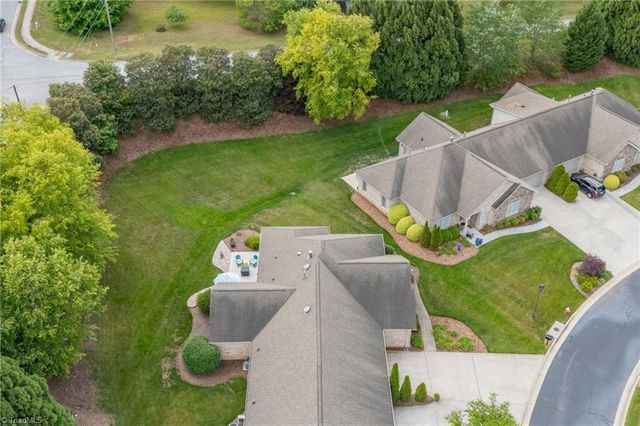6303 Stone Gables Court, Jamestown, NC 27282