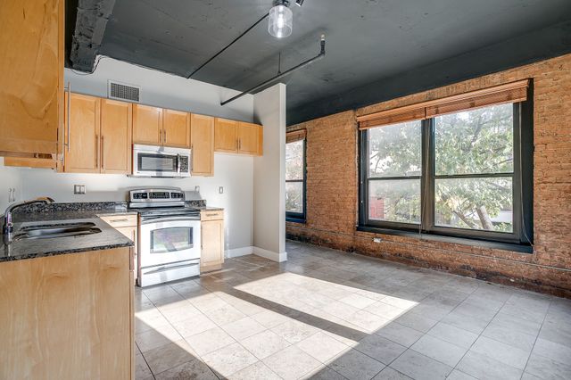 910 Houston Street 301, Fort Worth, TX 76102