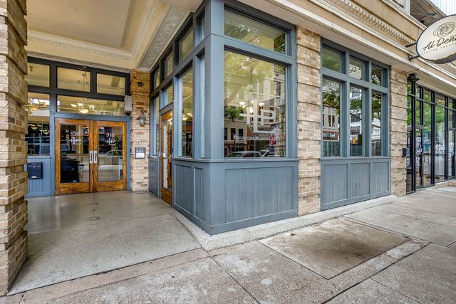 910 Houston Street 301, Fort Worth, TX 76102