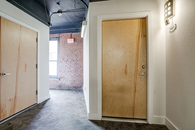 910 Houston Street 301, Fort Worth, TX 76102