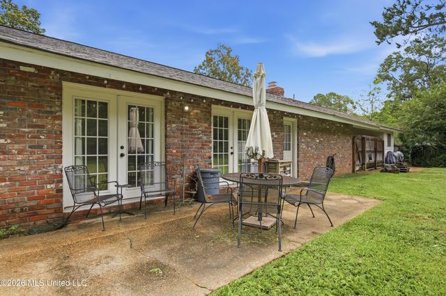 215 Sheryl Drive, Madison, MS 39110