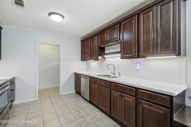 215 Sheryl Drive, Madison, MS 39110