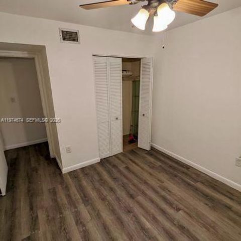 9741 Fontainebleau Blvd H106, Miami, FL 33172