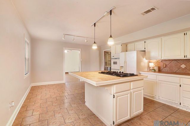 10326 Maranatha Acres, St Amant, LA 70774