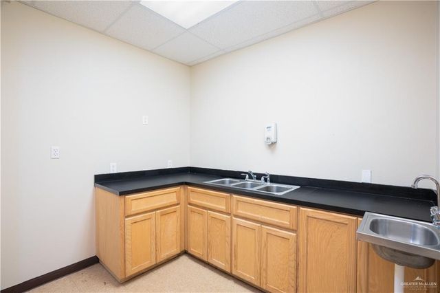 6316 N 10th Street F, Mcallen, TX 78504