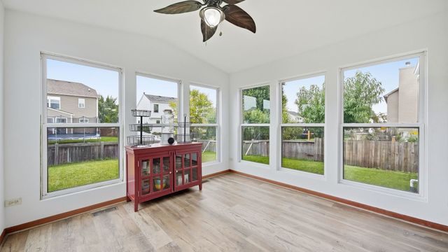 7505 Kenicott Lane, Plainfield, IL 60586