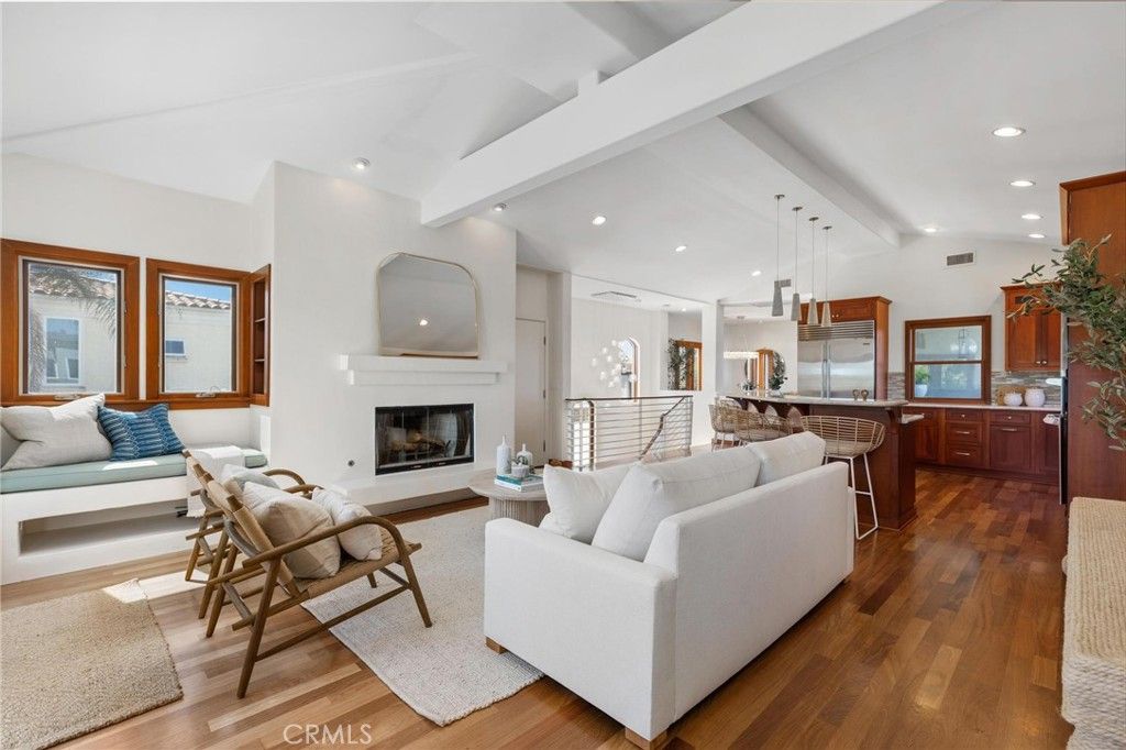 721 12th Street, Manhattan Beach, CA 90266 — exterior