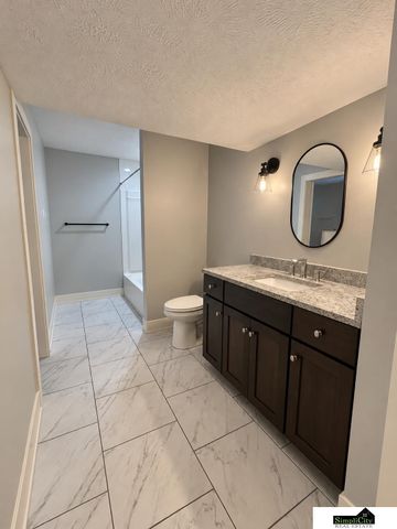 6922 S 53rd Court, Lincoln, NE 68516