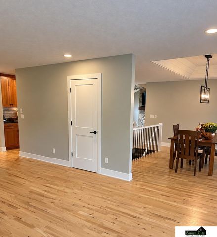 6922 S 53rd Court, Lincoln, NE 68516