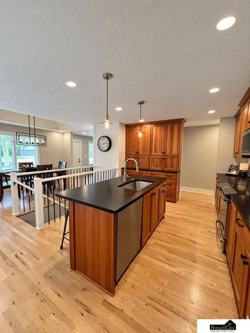 6922 S 53rd Court, Lincoln, NE 68516