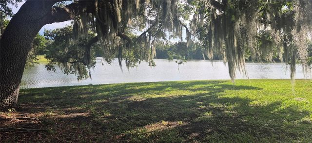 8333 EAGLE LAKE DRIVE, Sarasota, FL 34241