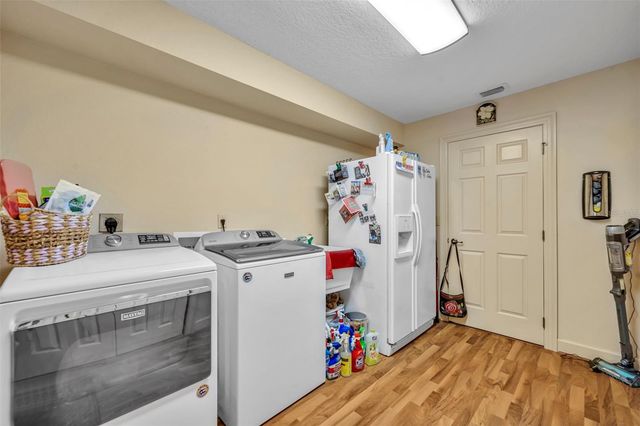 4885 CR 307, Lake Panasoffkee, FL 33538