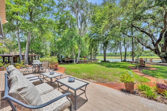 4885 CR 307, Lake Panasoffkee, FL 33538