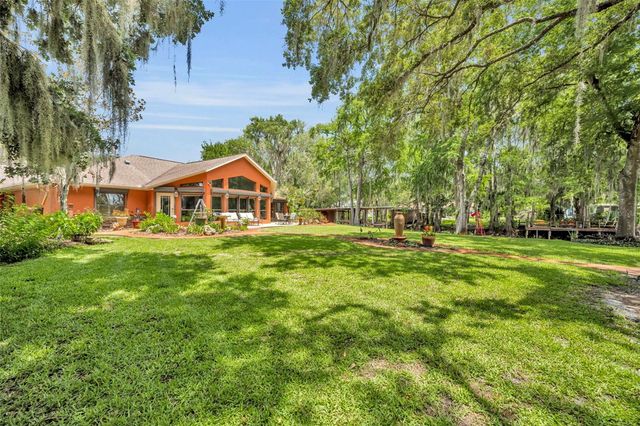 4885 CR 307, Lake Panasoffkee, FL 33538