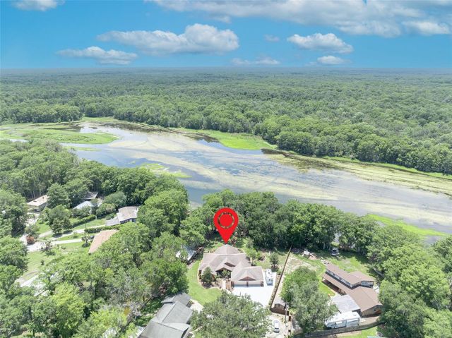 4885 CR 307, Lake Panasoffkee, FL 33538