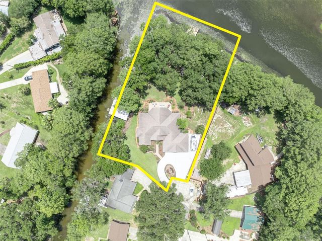 4885 CR 307, Lake Panasoffkee, FL 33538