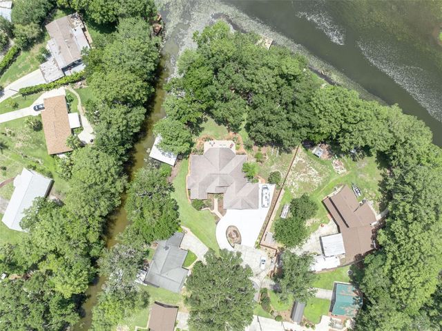 4885 CR 307, Lake Panasoffkee, FL 33538