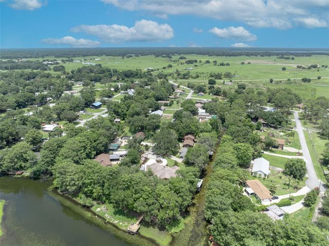4885 CR 307, Lake Panasoffkee, FL 33538